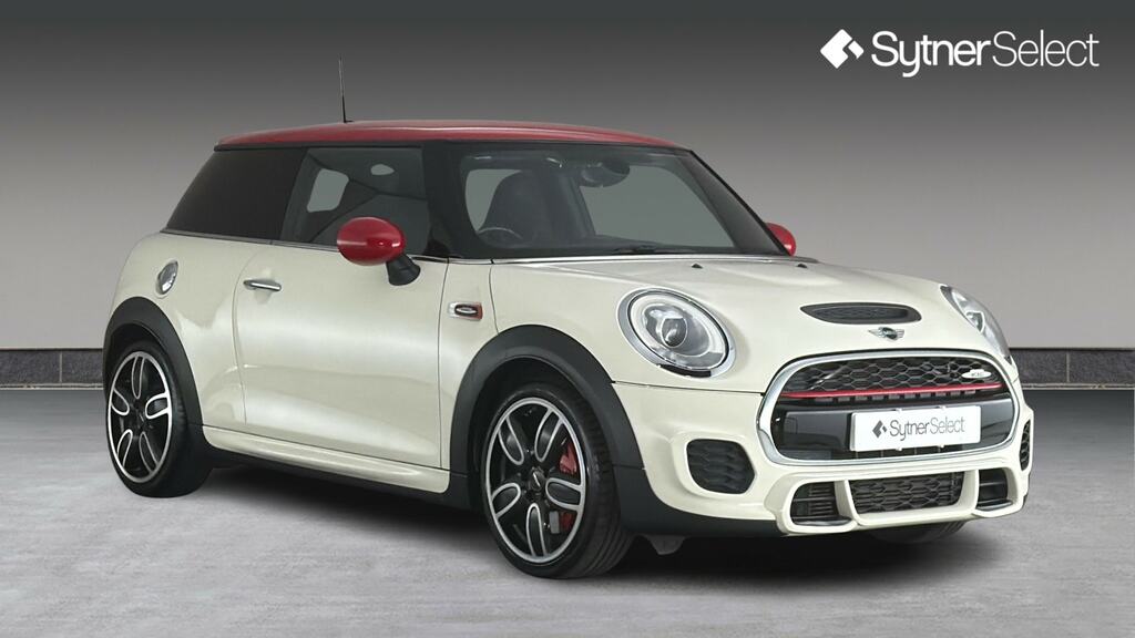 Mini Hatch 2.0 John Cooper Works Chilimedia Pack XL White