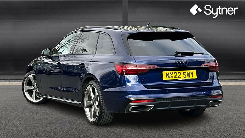 Audi A4 Avant 35 Tdi Black Edition S Tronic NX22SWY Blue #2