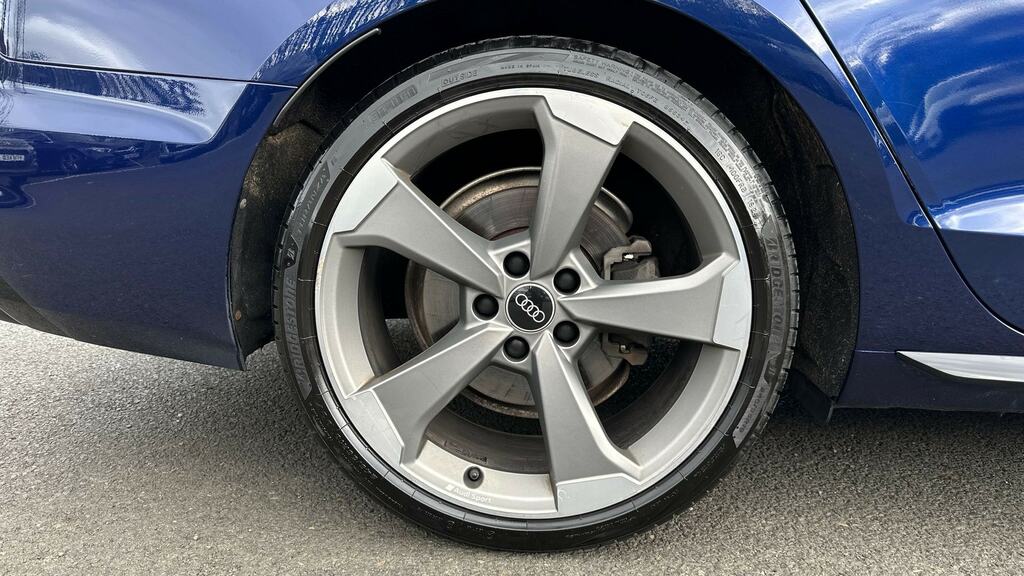 Audi A4 Avant 35 Tdi Black Edition S Tronic NX22SWY Blue #5