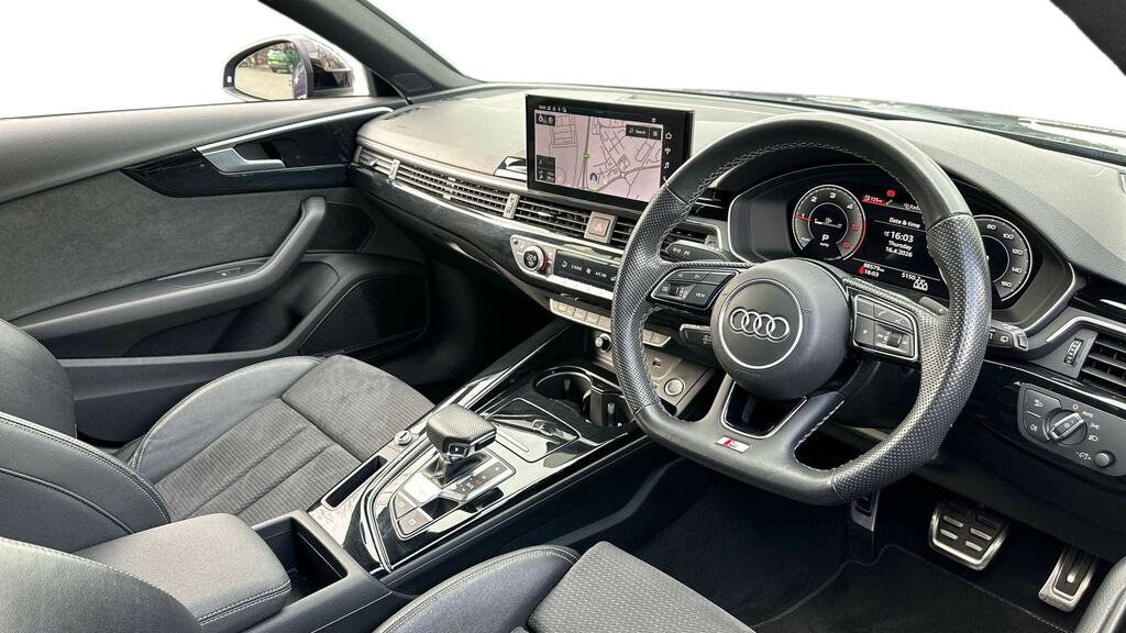 Audi A4 Avant 35 Tdi Black Edition S Tronic NX22SWY Blue #3