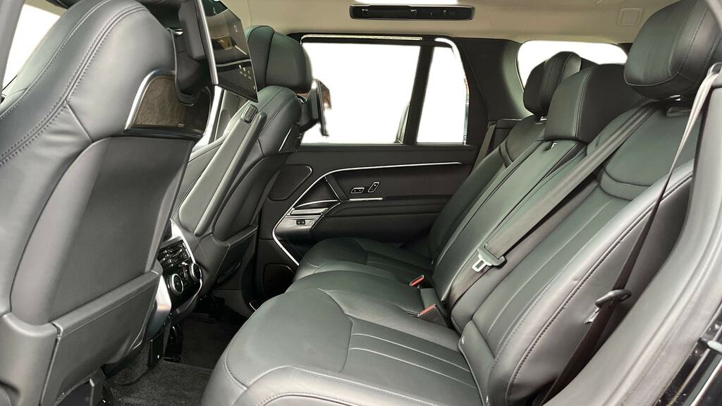Land Rover Range Rover 3.0 D350 First Edition YP72NYY Black #4