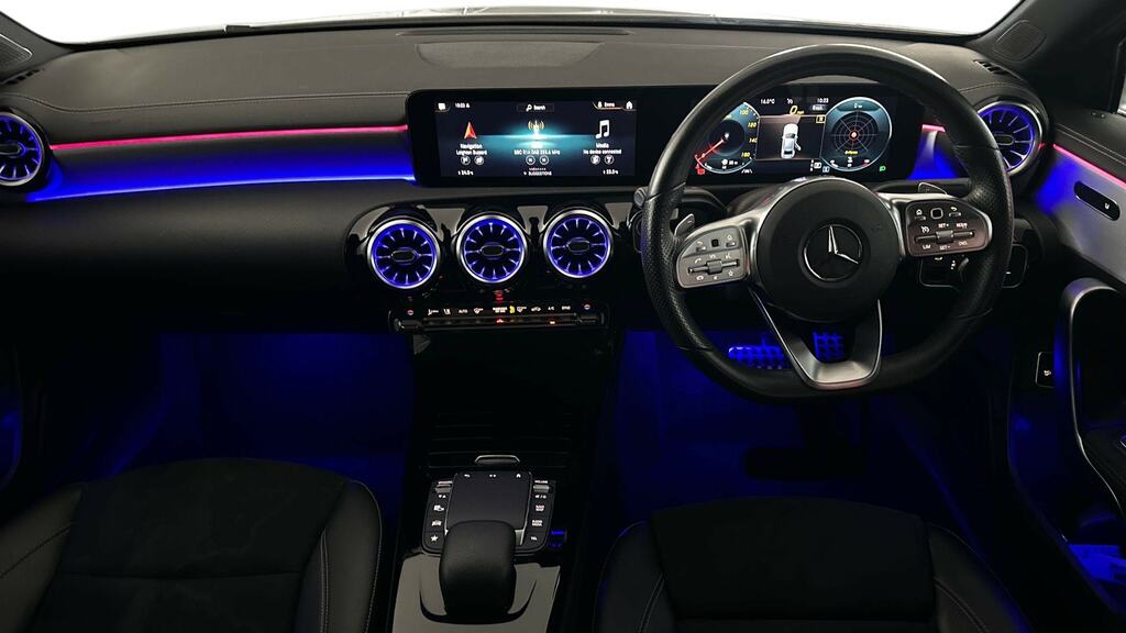 Mercedes-Benz A Class A200 Amg Line Premium Edition LN22GPF White #6