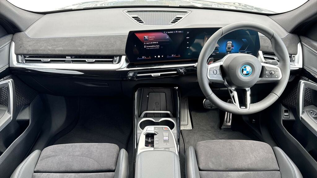 BMW iX2 230Kw Xdrive30 Shadow Edition 65Kwh DY75FKG Grey #4