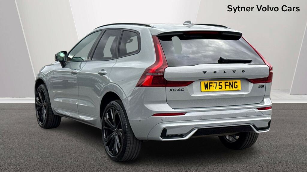 Volvo XC60 2.0 B5p Plus Black Edition Awd Geartronic WF75FNG Grey #2
