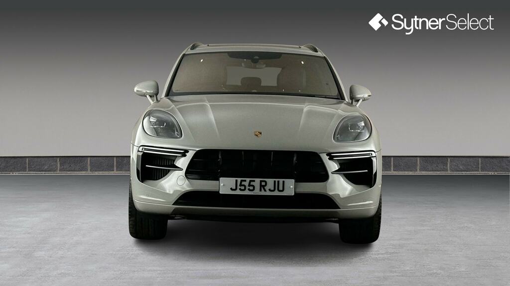 Porsche Macan Turbo Pdk J55RJU White #4