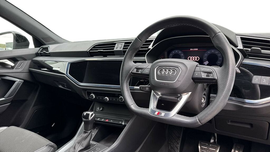 Audi Q3 35 Tfsi Black Edition S Tronic Cs Pack YC23WZS White #6