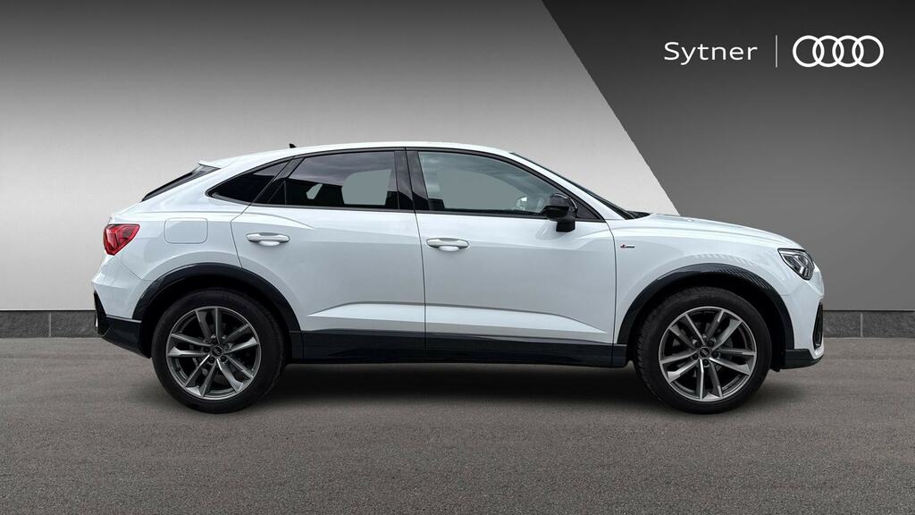 Audi Q3 35 Tfsi Black Edition S Tronic Cs Pack YC23WZS White #4