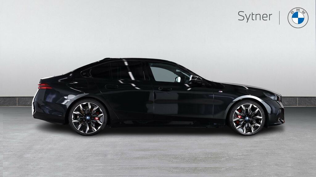 BMW i5 442Kw M60 Xdrive 84Kwh YF74RBX Black #3