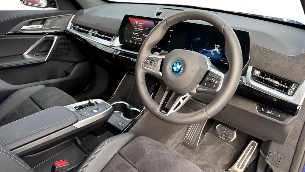 BMW iX1 150Kw Edrive20 Shadow Edition 65Kwh CK26URL Blue #6