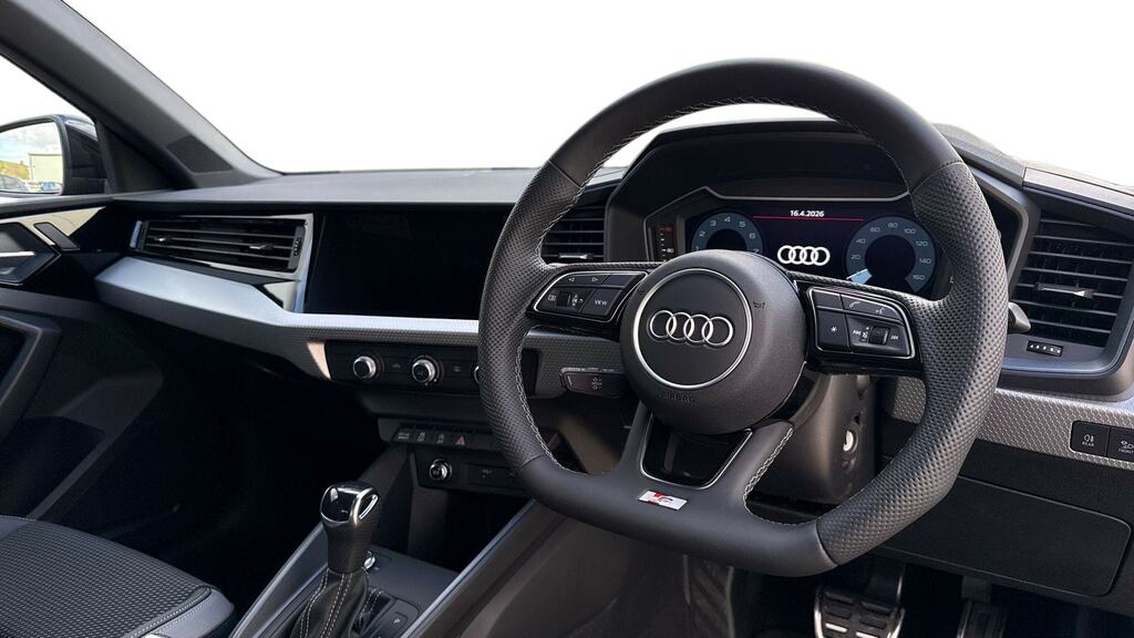 Audi A1 30 Tfsi Black Edition S Tronic YK26GNF Blue #6