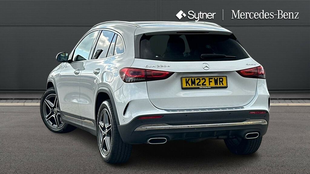 Mercedes-Benz GLA Class Gla 220D 4Matic Amg Line Premium Plus KM22FWR White #2