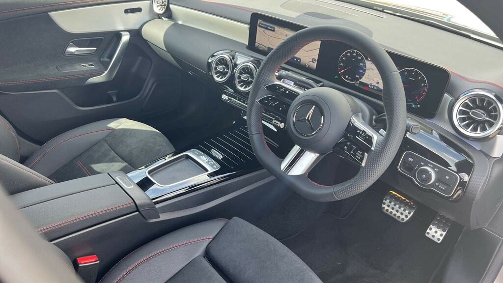 Mercedes-Benz CLA Class Cla 200 Amg Line Executive Tip Grey #3