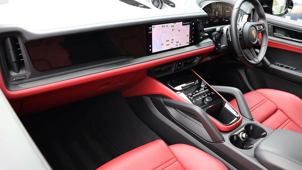 Porsche Cayenne Gts Tiptronic S Black #3