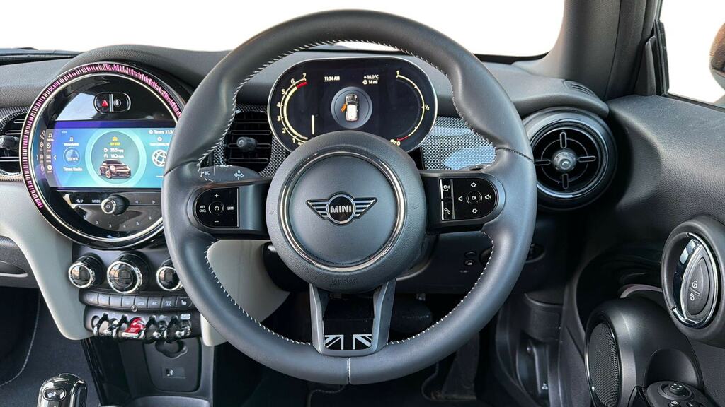 Mini Hatch 1.5 Cooper Exclusive Premium CV73NFU Silver #5