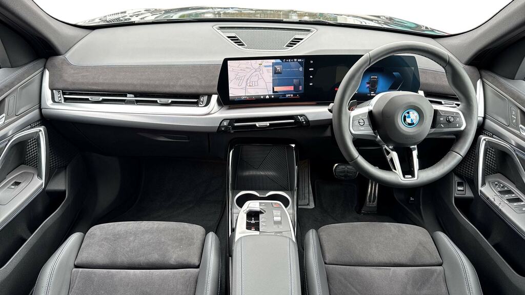 BMW iX2 150Kw Edrive20 Shadow Edition 65Kwh CN26NYL Black #4