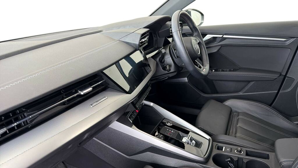 Audi A3 35 Tfsi S Line S Tronic Comfortsound LC23JLX Black #2