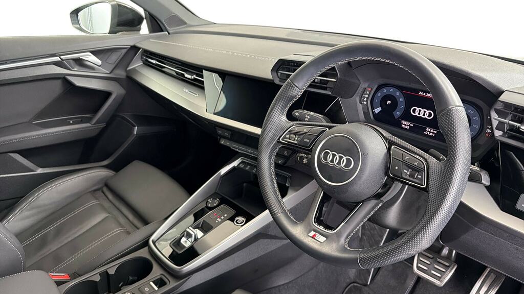 Audi A3 35 Tfsi S Line S Tronic Comfortsound LC23JLX Black #6