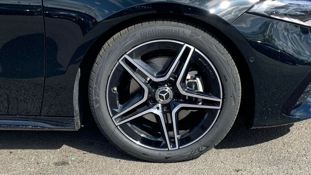 Mercedes-Benz A Class A180 Amg Line Executive KX75ZXY Black #5