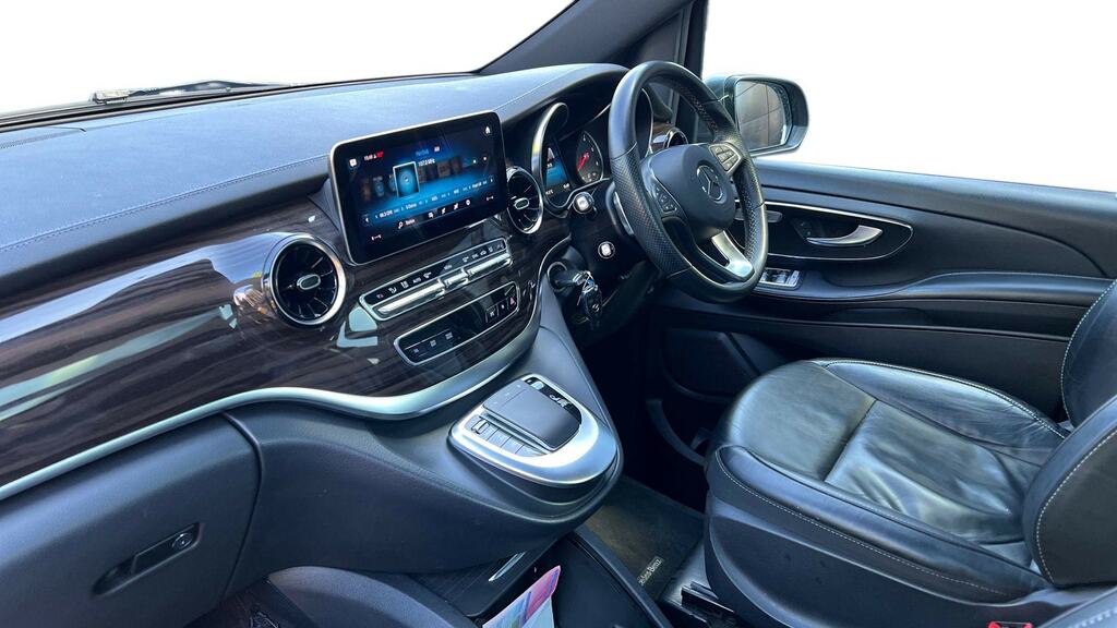 Mercedes-Benz V Class Mpv Red #8