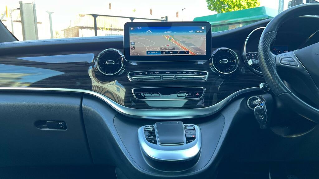 Mercedes-Benz V Class Mpv Red #10