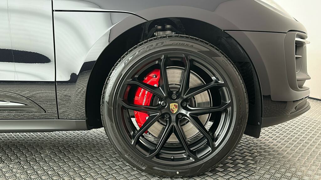 Porsche Macan Gts Pdk Black #6