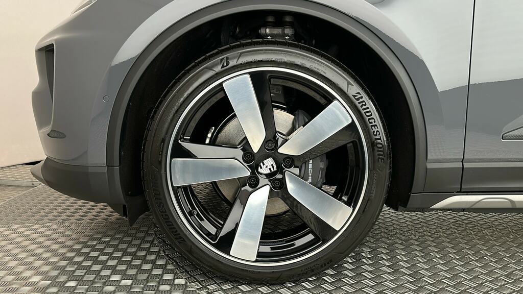 Porsche Macan 265Kw 100Kwh VN26BVA Grey #6