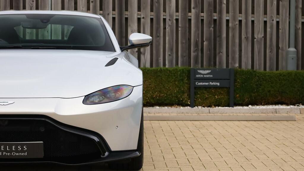 Aston Martin V8 Vantage V8 Silver #20