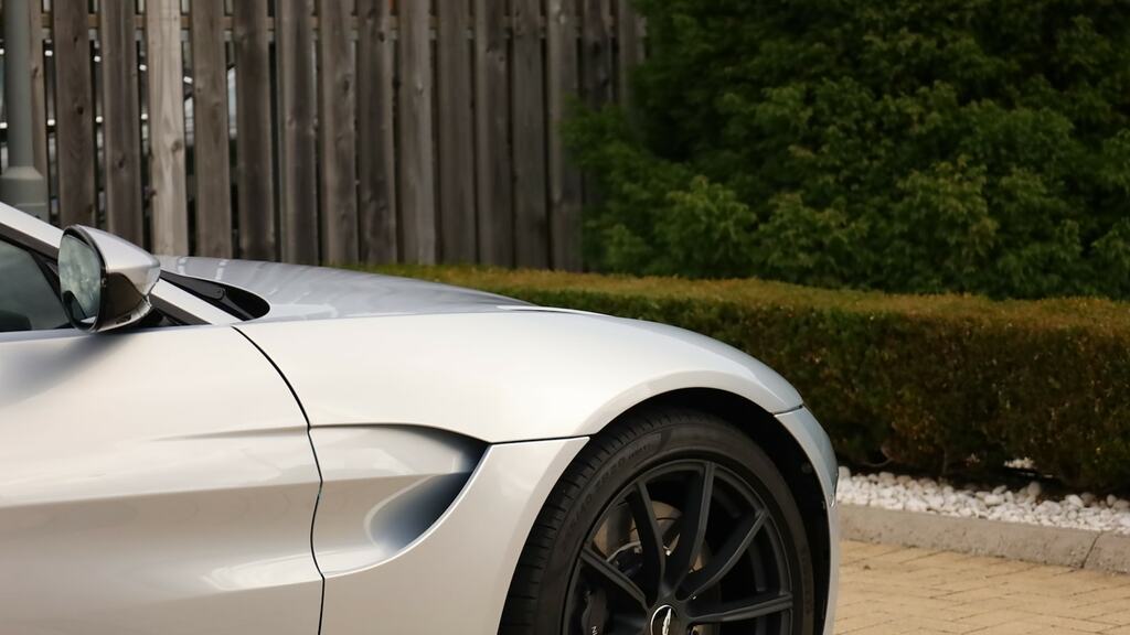 Aston Martin V8 Vantage V8 Silver #11