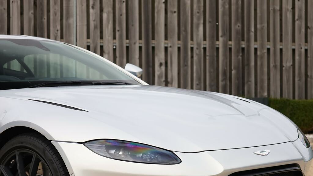 Aston Martin V8 Vantage V8 Silver #24