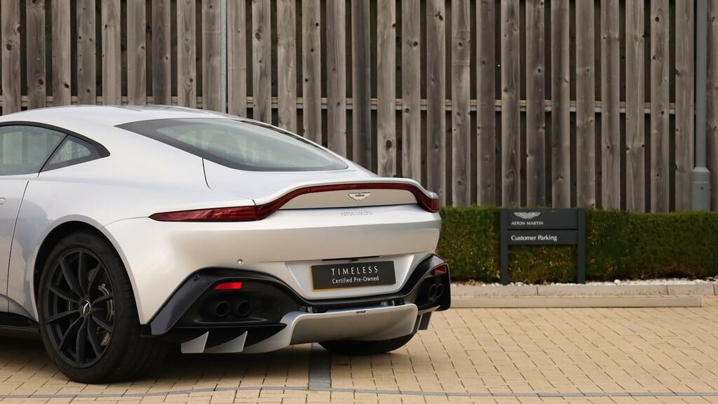 Aston Martin V8 Vantage V8 Silver #40