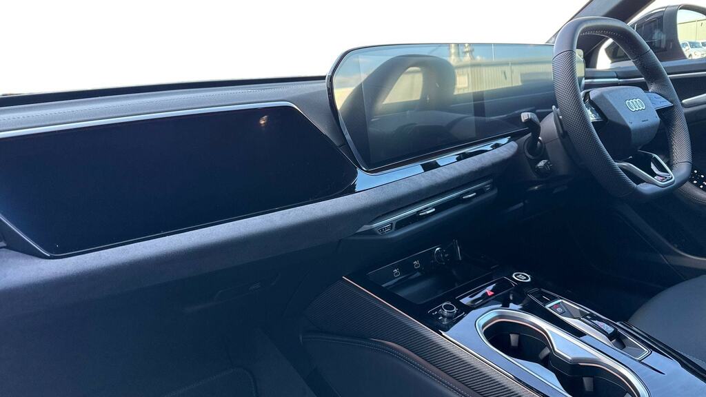 Audi A6 Saloon 2.0 E-hybrid Quattro 299 Edition 1 S Tronic YC26XHT Red #2