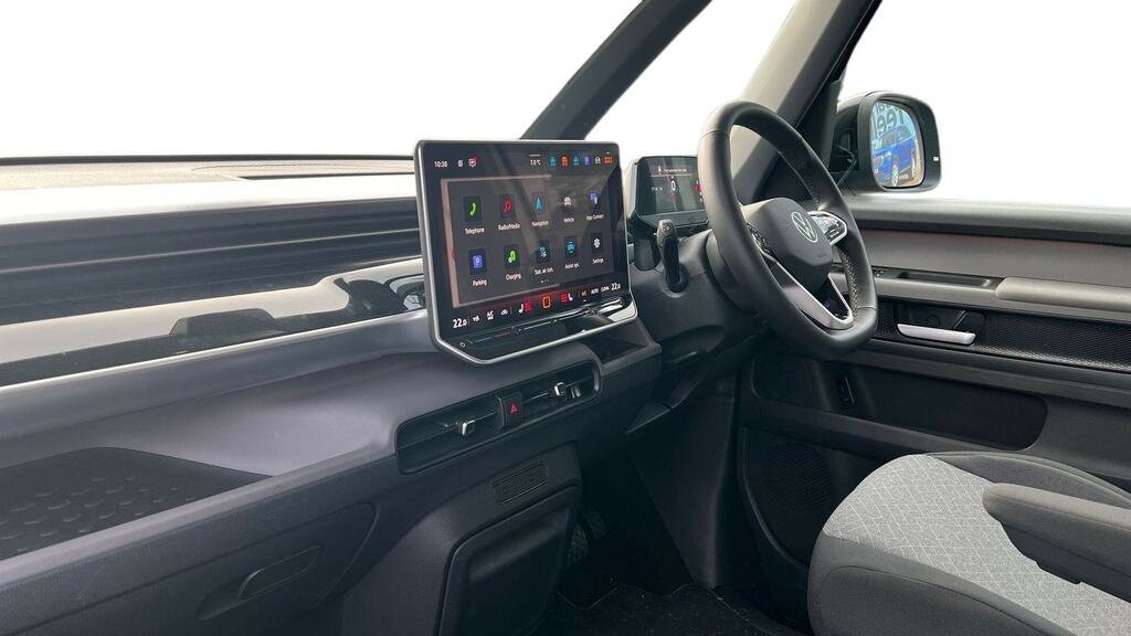 Volkswagen ID.Buzz 210Kw Life Pro 79Kwh CX75YUW Silver #2