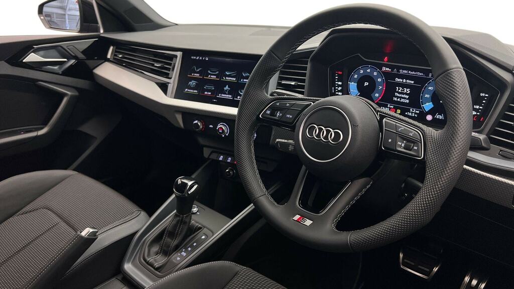 Audi A1 25 Tfsi S Line S Tronic RE26XYX Black #6