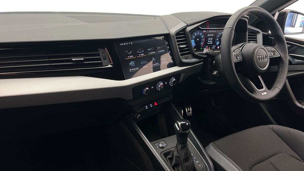 Audi A1 25 Tfsi S Line S Tronic RE26XYX Black #2