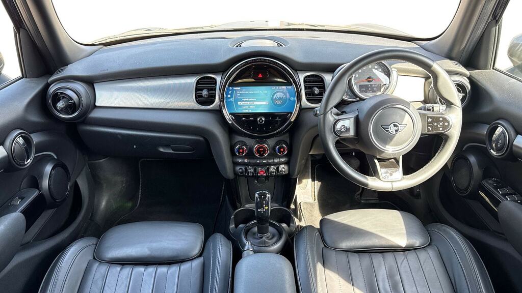 Mini Hatch 1.5 Cooper Exclusive CA22LPZ Black #4