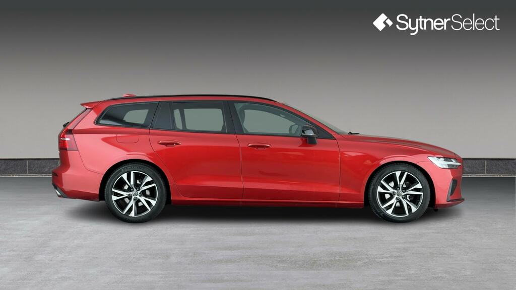 Volvo V60 2.0 B4p R Design WH22CKD Red #3