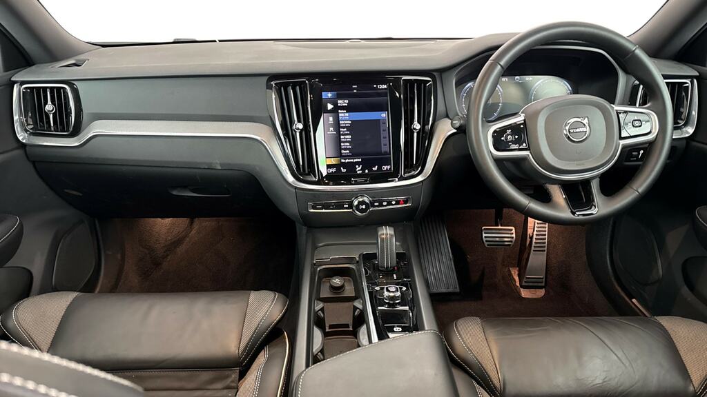 Volvo V60 2.0 B4p R Design WH22CKD Red #6
