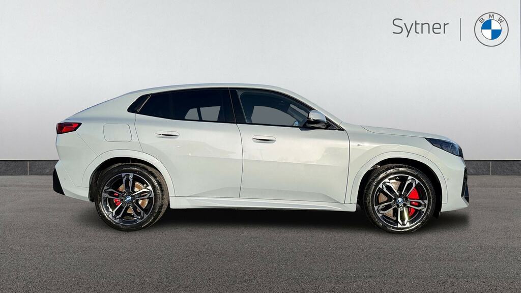 BMW iX2 150Kw Edrive20 Shadow Edition 65Kwh Grey #3