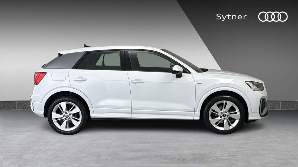 Audi Q2 35 Tfsi S Line S Tronic Cs RE21JYT White #4