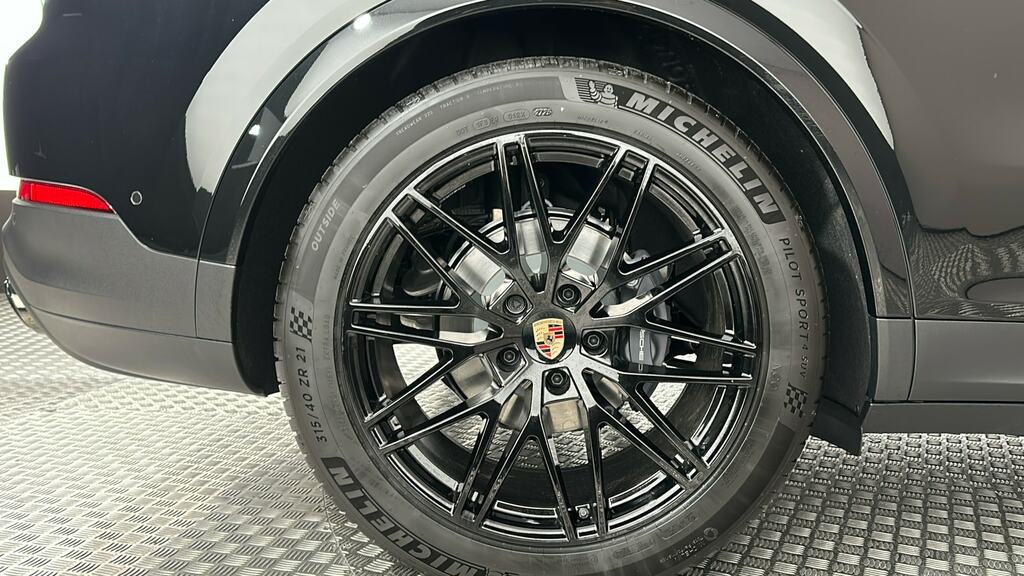 Porsche Cayenne Tiptronic S 5 Seat VK75EOW Black #6