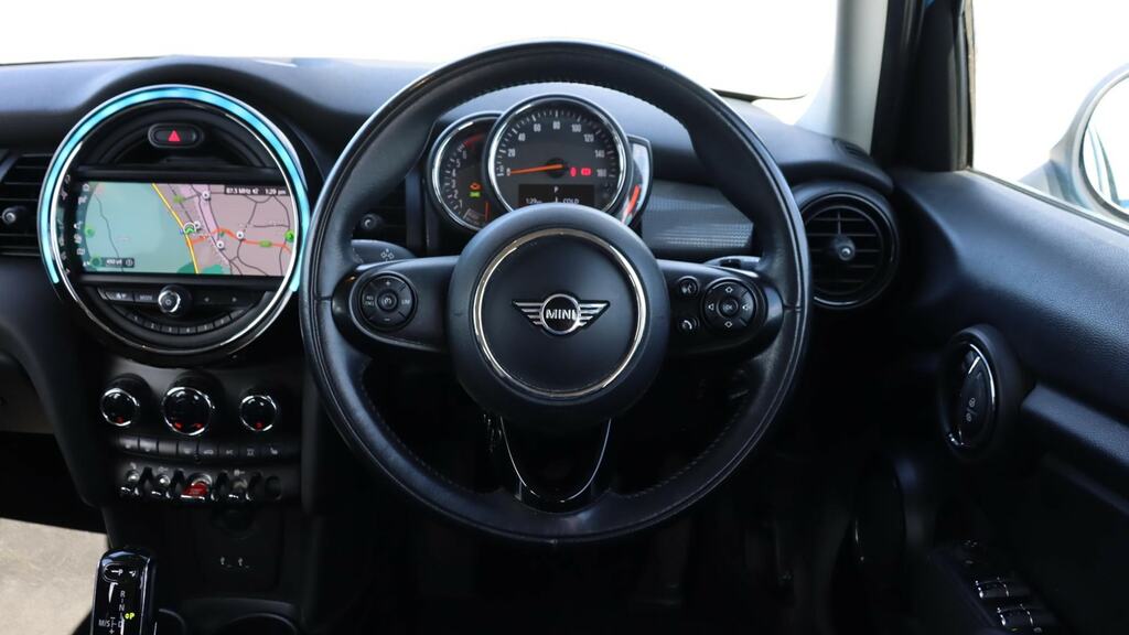Mini Hatch 1.5 Cooper Classic II Comfortnav Pack WP19ECX Blue #5