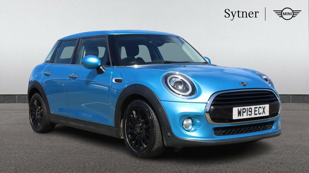 Mini Hatch 1.5 Cooper Classic II Comfortnav Pack Blue