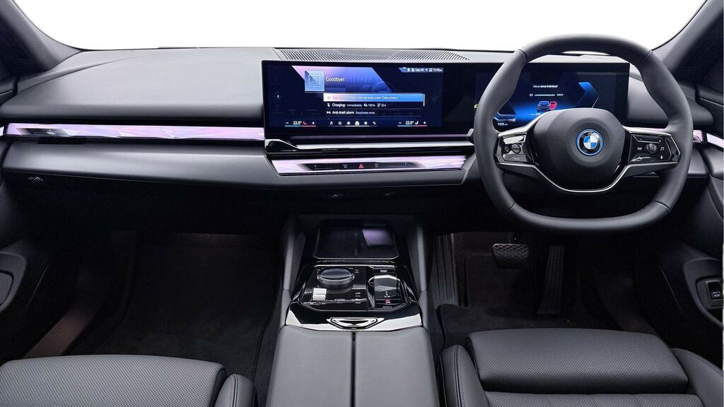 BMW i5 250Kw Edrive40 Sport Edition 84Kwh YG25HVP Grey #4