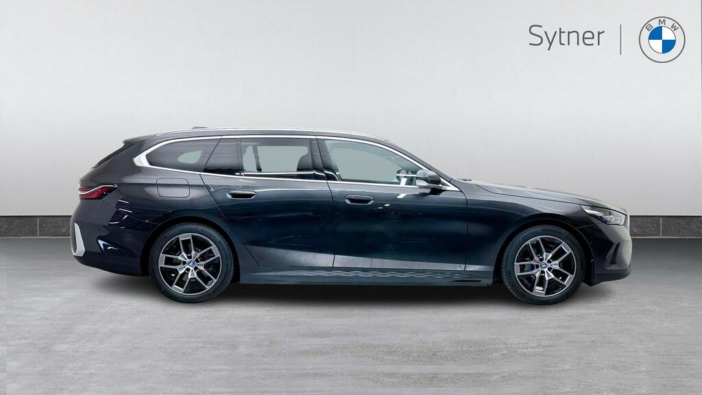 BMW i5 250Kw Edrive40 Sport Edition 84Kwh YG25HVP Grey #3