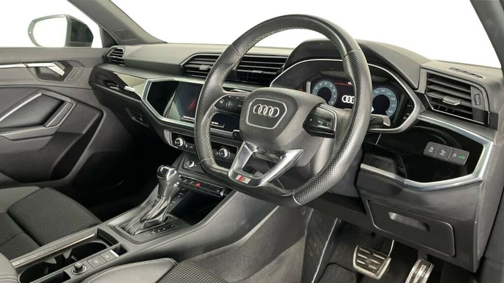 Audi Q3 40 Tfsi Quattro Black Edition S Tronic DG22YMO White #6