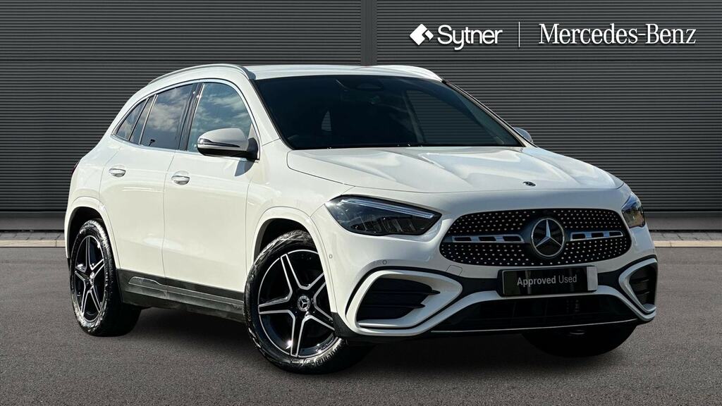 Mercedes-Benz GLA Class Gla 200 Amg Line Executive White