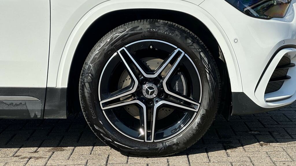 Mercedes-Benz GLA Class Gla 200 Amg Line Executive HV75GWM White #5