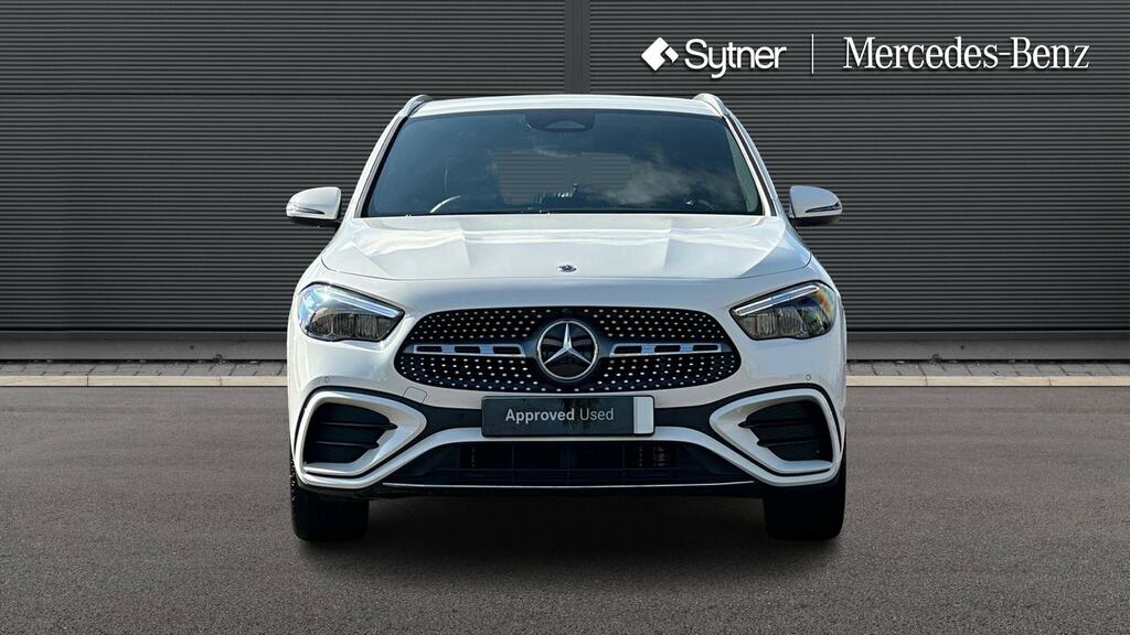 Mercedes-Benz GLA Class Gla 200 Amg Line Executive HV75GWM White #6