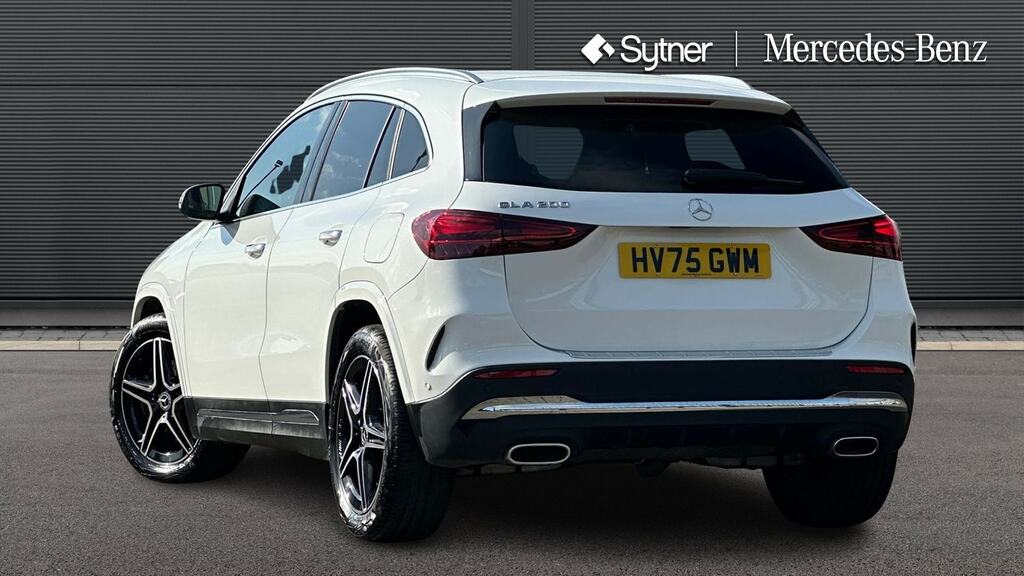 Mercedes-Benz GLA Class Gla 200 Amg Line Executive HV75GWM White #2