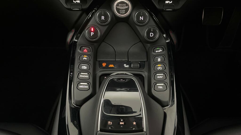 Aston Martin V8 Zf 8 Speed Blue #19